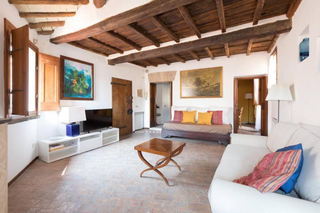 Apartment Vicolo Di San Celso By Varental